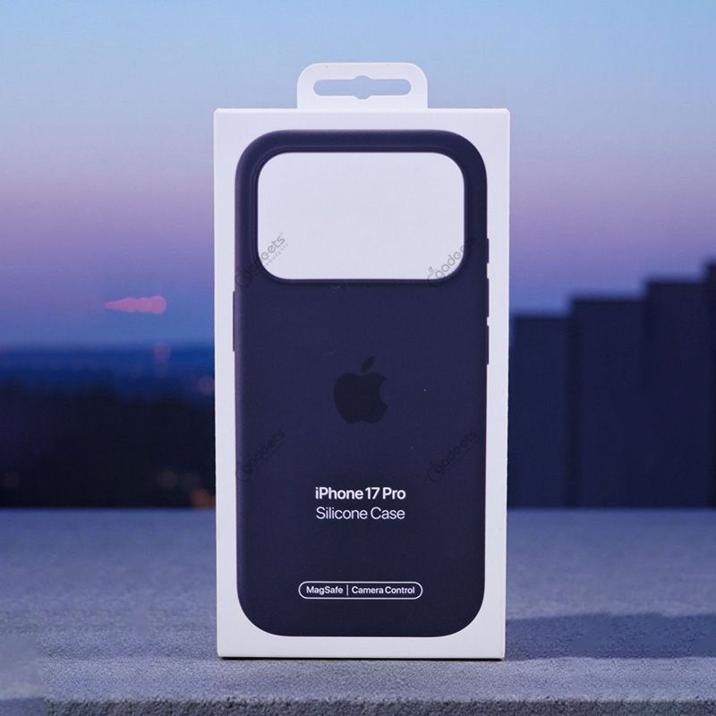 Silicone MagSafe Case with Camera Control for iPhone 17 Series