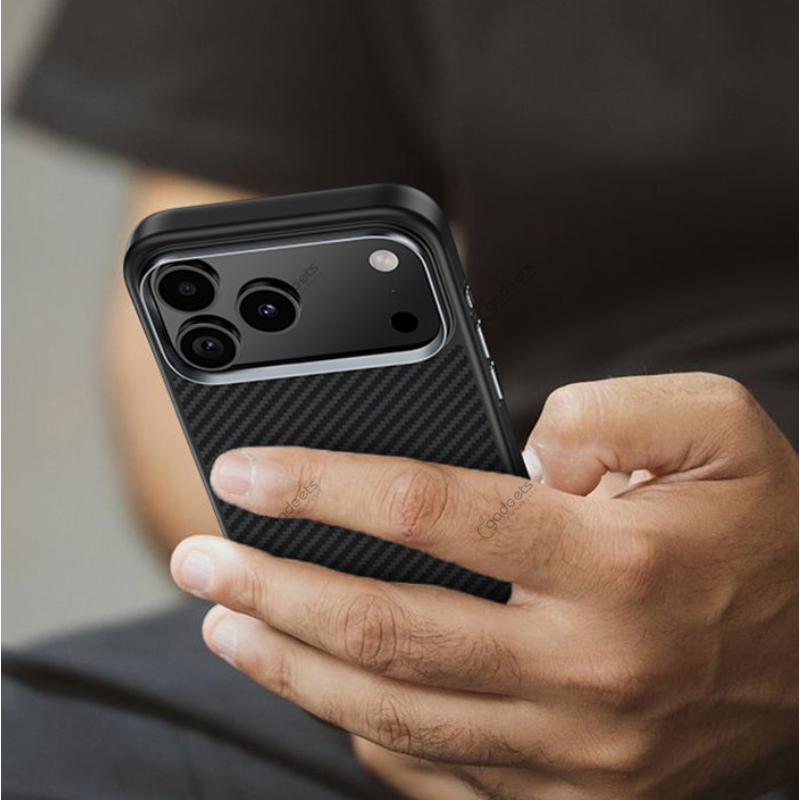 Benks ArmorPro Case built with Kevlar® 600D for iPhone