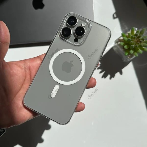 iPhone 16 Series Clear Case with MagSafe - Apple