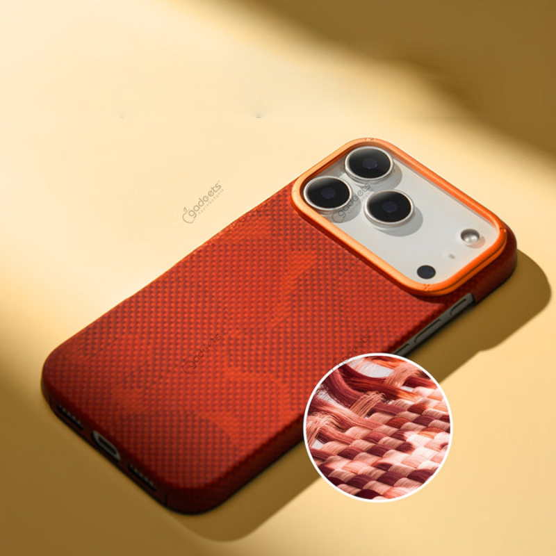 Momax CaseForm Aramid Magnetic Case for iPhone 17 Series