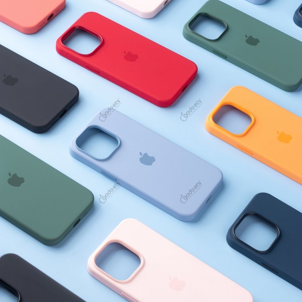 Silicone Protective Case with MagSafe for iPhone 16 Series - Others