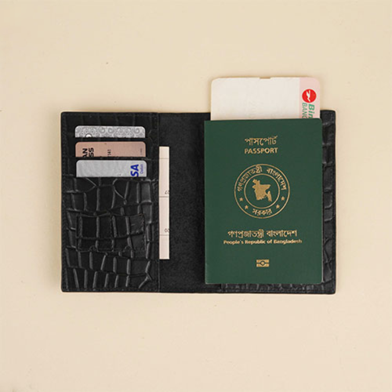 Urbaland Taylor Crocodile Leather Passport Cover