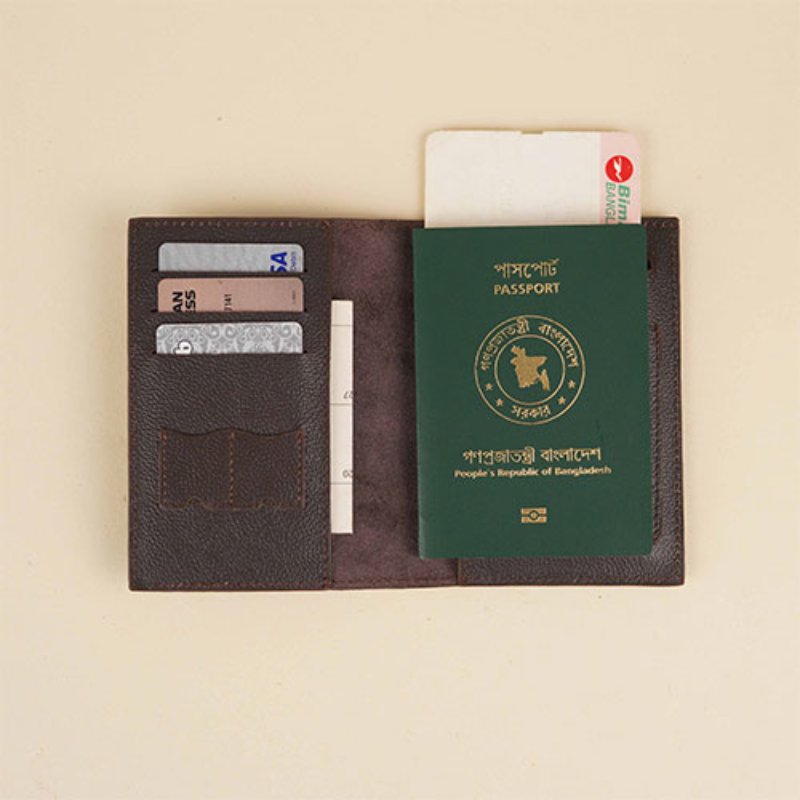 Urbaland Taylor Grain Leather Passport Cover