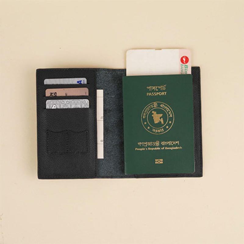 Urbaland Taylor Grain Leather Passport Cover